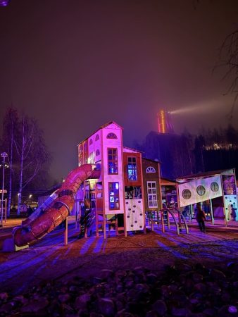 Lasten Kaivos herää valoon, OutoValo 2025