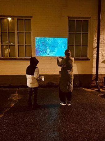 Raivionmäen liikkuva videoinstallaatio, OutoValo 2025