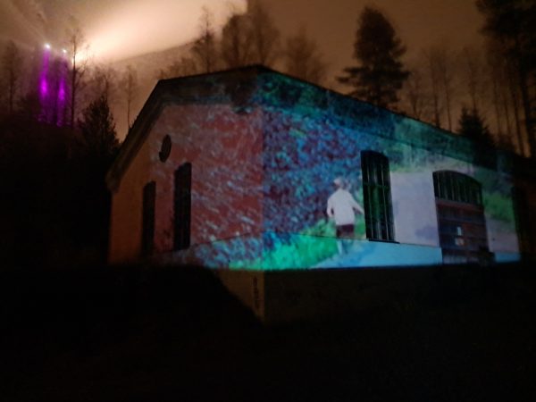 Raivionmäki -liikkuva videoinstallaatio OutoValo 2025